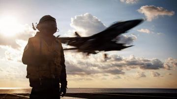 إشراك الأكراد في العمليات ضد إيران.. تحذيرات من كارثة إقليمية وشيكة إشراك الأكراد في العمليات ضد إيران.. تحذيرات من كارثة إقليمية وشيكة