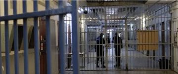 قنابل موقوتة في قلب بغداد .. دعوات لنقل معتقلي سجن الكرخ للجنوب لتجنب كارثة أمنية