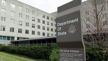 الخارجية الأمريكية تأمر موظفيها غير الأساسيين بمغادرة البحرين والأردن والعراق الخارجية الأمريكية تأمر موظفيها غير الأساسيين بمغادرة البحرين والأردن والعراق