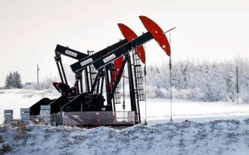 كندا تبحث سبل زيادة انتاجها من النفط الخام وسط