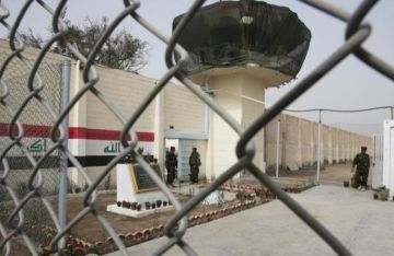 مستشارية الأمن القومي العراقي: تكرار الهجمات قرب مطار بغداد يهدد سجن الكرخ الذي يضم إرهابيين خطيرين مستشارية الأمن القومي العراقي: تكرار الهجمات قرب مطار بغداد يهدد سجن الكرخ الذي يضم إرهابيين خطيرين