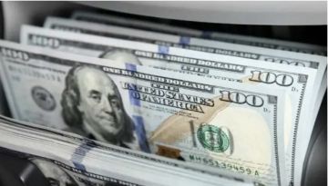 الدولار يرتفع إلى 155,750 دينارا للورقة