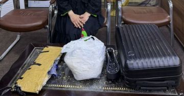 في محاولة فاشلة: .. إحباط محاولة تهريب أكثر من 3 كغم من الكريستال في البصره في محاولة فاشلة: .. إحباط محاولة تهريب أكثر من 3 كغم من الكريستال في البصره