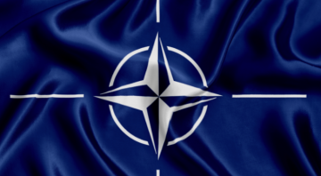 حلف شمال الأطلسي يعلن نقل أعضاء بعثته بالعراق إلى أوروبا حلف شمال الأطلسي يعلن نقل أعضاء بعثته بالعراق إلى أوروبا