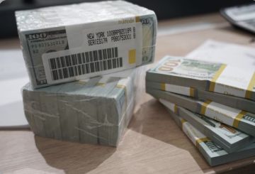 العراق يسترد أكثر من تسعة ملايين دولار من الأرصدة المجمدة في إيطاليا العراق يسترد أكثر من تسعة ملايين دولار من الأرصدة المجمدة في إيطاليا