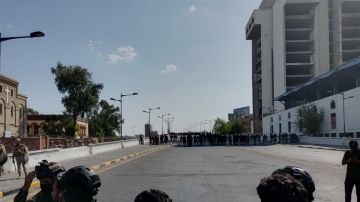 بعد السنك.. المباشرة بقطع جسر الجمهورية وساحة التحرير