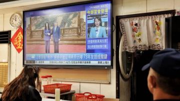 زعيم الصين يحذر من استقلال تايوان بأول لقاء مع المعارضة