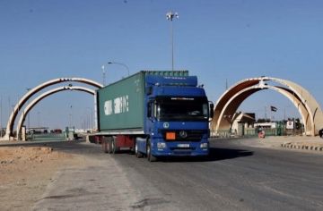 المنافذ: اجتماع حكومي برئاسة الوائلي لتوحيد الإجراءات الجمركية بين المركز والإقليم