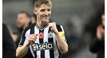 بايرن ميونخ يضع أنتوني جوردون على رأس أولوياته.. واللاعب منفتح على الانتقال لعملاق بافاريا