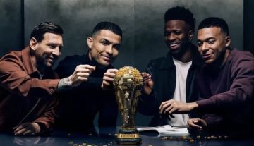 لقاء نادر يجمع ميسي ورونالدو ومبابي وفينيسيوس قبل كأس العالم