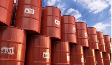 برنت يرتفع 5 دولارات للبرميل بعد تفعيل الدفاعات الجوية بطهران