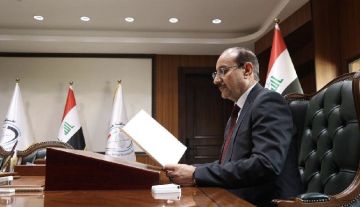 محافظ بغداد يعلن إطلاق الدفعة الأولى من المباشرين ضمن عقود الـ(11) ألف درجة وظيفية محافظ بغداد يعلن إطلاق الدفعة الأولى من المباشرين ضمن عقود الـ(11) ألف درجة وظيفية