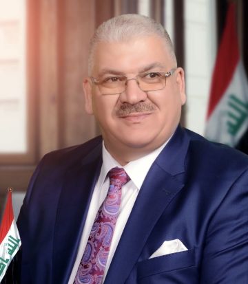 وزير التربية يتعهد بالارتقاء بالبنية التحتية للوزارة ودعم المدرسين والمعلمين