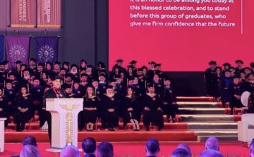 القاضي زيدان لخريجي الدفعة الأولى من طلبة الجامعة الأمريكية: أوصيكم بعدم المساومة على القيم القاضي زيدان لخريجي الدفعة الأولى من طلبة الجامعة الأمريكية: أوصيكم بعدم المساومة على القيم