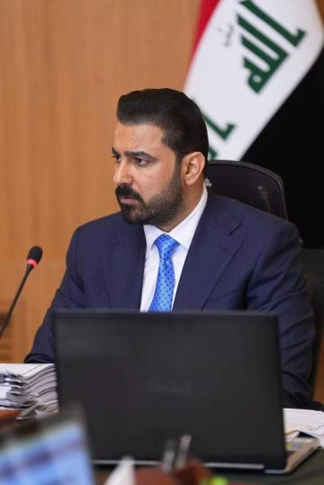 رئيس الوزراء يبارك فوز بعثة هيئة الحج العراقية بجائزة (لبيتم)