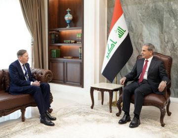 القاضي زيدان يستقبل بترايوس