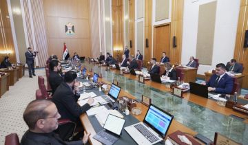 مجلس الوزراء يقرر تعطيل الدوام الرسمي الخميس المقبل مجلس الوزراء يقرر تعطيل الدوام الرسمي الخميس المقبل