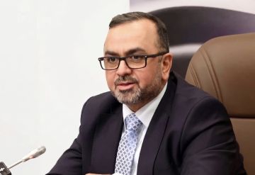 وزير الصحة يوجه بإجراء مراجعة شاملة لجميع العقود التي أبرمتها الوزارة في دوائرها وزير الصحة يوجه بإجراء مراجعة شاملة لجميع العقود التي أبرمتها الوزارة في دوائرها