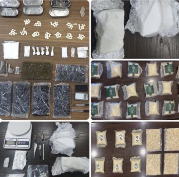 ضبط 29 كغم حشيشة والقبض على تاجر مخدرات خطير بعملية استخبارية دقيقة ضبط 29 كغم حشيشة والقبض على تاجر مخدرات خطير بعملية استخبارية دقيقة