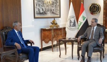القاضي زيدان ووزير المالية يتفقان على آليات استرداد الأموال وإيداعها قانونيا لصيانتها من الهدر القاضي زيدان ووزير المالية يتفقان على آليات استرداد الأموال وإيداعها قانونيا لصيانتها من الهدر