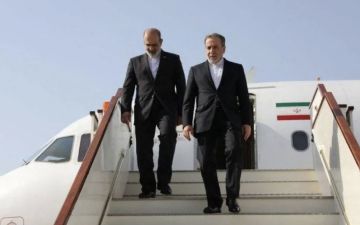 وزير الخارجية الإيراني يصل بغداد وزير الخارجية الإيراني يصل بغداد