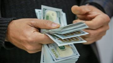الدولار يبدأ الأسبوع بارتفاع يتجاوز الـ155 الفا الدولار يبدأ الأسبوع بارتفاع يتجاوز الـ155 الفا