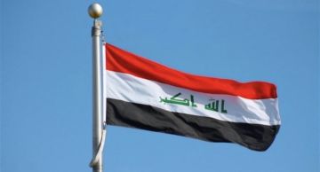 رئيس الوزراء يوجه بتوحيد الأعلام العراقية في المؤسسات الرسمية رئيس الوزراء يوجه بتوحيد الأعلام العراقية في المؤسسات الرسمية