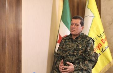 مظلوم عبدي يكشف فحوى اجتماعه مع نيجيرفان بارزاني وتوم باراك مظلوم عبدي يكشف فحوى اجتماعه مع نيجيرفان بارزاني وتوم باراك