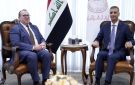 محافظ البنك المركزي والقائم بالأعمال الأمريكي يؤكدان على أهمية دعم الاستقرار النقدي والاقتصادي بالعراق