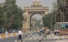 دعوات الى مراقبة المسؤولين المختفين.. والقوات الامنية تفتش النواب المغادرين للمنطقة الخضراء لمنع تهريب الأموال 