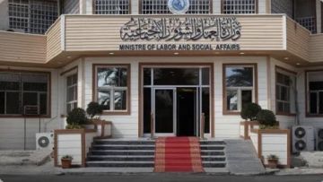 وزارة العمل تتجه لشراء سيارات إنتاجية وتوزيعها بين المستفيدين من برامج الإقراض وزارة العمل تتجه لشراء سيارات إنتاجية وتوزيعها بين المستفيدين من برامج الإقراض