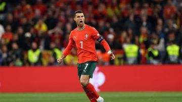 قبيل ملحمة البرتغال وإسبانيا.. رونالدو يعلن عن خبر محزن قبيل ملحمة البرتغال وإسبانيا.. رونالدو يعلن عن خبر محزن