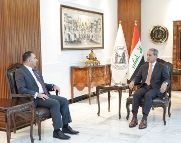 زيدان يبحث مع وزير التجارة الملفات القانونية الخاصة بالوزارة زيدان يبحث مع وزير التجارة الملفات القانونية الخاصة بالوزارة