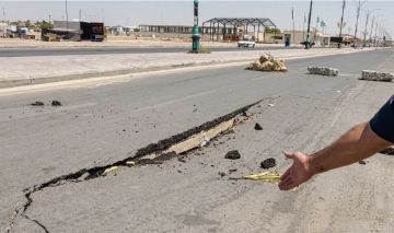 محافظ واسط يوجه بتشكيل لجنة تحقيقية وسحب يد المهندس المقيم إثر انهيار شارع الطشاش محافظ واسط يوجه بتشكيل لجنة تحقيقية وسحب يد المهندس المقيم إثر انهيار شارع الطشاش