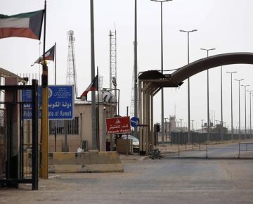 الكويت تعيد فتح منفذ العبدلي مع العراق الكويت تعيد فتح منفذ العبدلي مع العراق