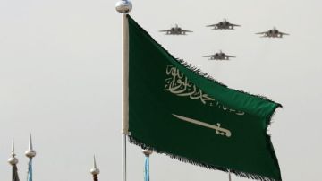 سي إن إن: صبرالسعودية نفد بين ثلاث جبهات مشتعلة سي إن إن: صبرالسعودية نفد بين ثلاث جبهات مشتعلة