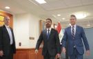رئيس الوزراء يوجه بتشكيل لجنة لتحديد شكل العلاقة الأمنية مع واشنطن بضوء الاستعداد للانسحاب الكامل للقوات الأمريكية