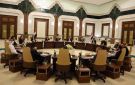 قبل ساعات من سفرة واشنطن.. رئيس الوزراء يجتمع مع كل الأحزاب في القصر الجمهوري