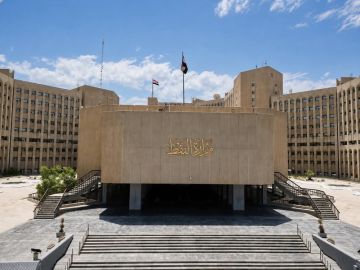وزارة النفط تكشف عن توجه لتصدير النفط الخام عبر مياه البحر المتوسط. وزارة النفط تكشف عن توجه لتصدير النفط الخام عبر مياه البحر المتوسط.