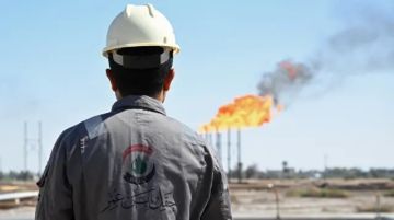 أولى ثمار زيارة قاليباف: إيران تسمح بعبور سفن عراقية مضيق هرمز أولى ثمار زيارة قاليباف: إيران تسمح بعبور سفن عراقية مضيق هرمز