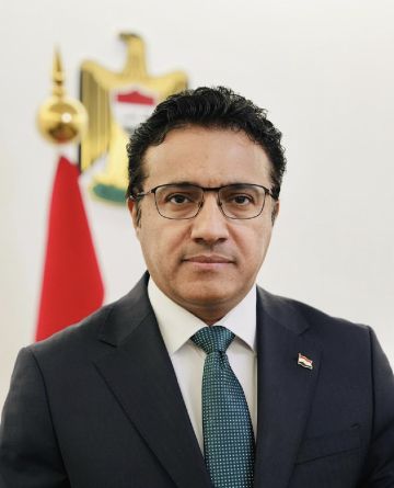 الحكومة: رواتب الموظفين مؤمنة ولا صحة لتوزيعها كل 40 يوما ولم نلجأ إلى الاقتراض الخارجي الحكومة: رواتب الموظفين مؤمنة ولا صحة لتوزيعها كل 40 يوما ولم نلجأ إلى الاقتراض الخارجي