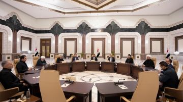 وفد من الإطار التنسيقي يصل طهران لبحث ملف حصر السلاح وفد من الإطار التنسيقي يصل طهران لبحث ملف حصر السلاح