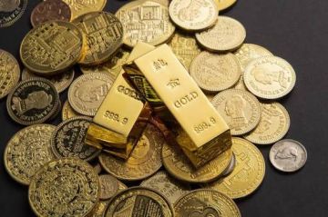 الذهب يهبط من أعلى مستوى في 3 أشهر الذهب يهبط من أعلى مستوى في 3 أشهر