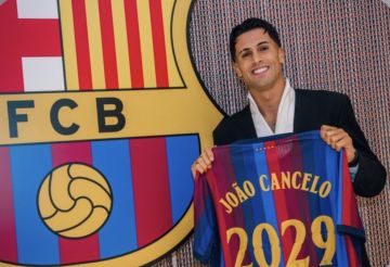 برشلونة يضم البرتغالي جواو كانسيلو حتى 2029