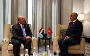 وزير الخارجية و نظيره التونسي يؤكدان اهمية التنسيق والعمل العربي المشترك ازاء التحديات الاقليمية وزير الخارجية و نظيره التونسي يؤكدان اهمية التنسيق والعمل العربي المشترك ازاء التحديات الاقليمية