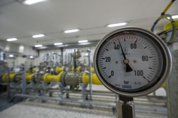 وزير الطاقة التركي: السعودية وقطر والأردن قد تنضم إلى مشروع إمدادات الغاز عبر تركيا وزير الطاقة التركي: السعودية وقطر والأردن قد تنضم إلى مشروع إمدادات الغاز عبر تركيا