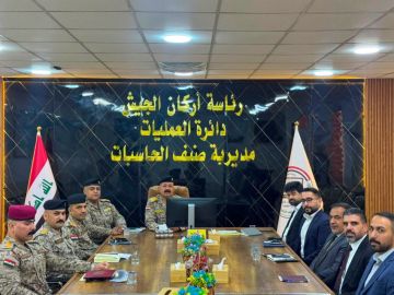 الدفاع تعلن بدء خطوات الأتمتة والتحول الرقمي وتعزيز التعاون مع نقابة المبرمجين الدفاع تعلن بدء خطوات الأتمتة والتحول الرقمي وتعزيز التعاون مع نقابة المبرمجين