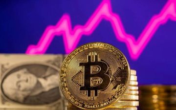 توقعات بانخفاض البيتكوين إلى 75 ألف دولار بنهاية 2026 توقعات بانخفاض البيتكوين إلى 75 ألف دولار بنهاية 2026