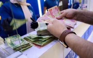 مستشار حكومي: الدولة تمتلك أدوات لضمان صرف الرواتب مستشار حكومي: الدولة تمتلك أدوات لضمان صرف الرواتب