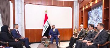 رئيس البرلمان يؤكد دعم البرلمان للرؤى والتوجهات التي يتبناها البنك المركزي لتعزيز الاستقرار النقدي والمالي رئيس البرلمان يؤكد دعم البرلمان للرؤى والتوجهات التي يتبناها البنك المركزي لتعزيز الاستقرار النقدي والمالي